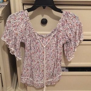 off the shoulder AE floral blouse S